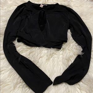 Black long sleeve crop top